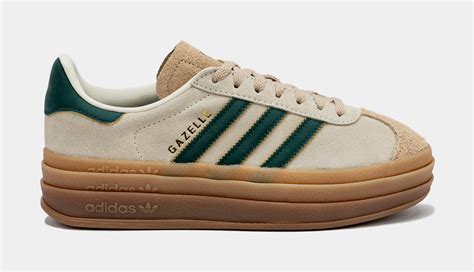 adidas beige grün damen|Adidas green shoes women.